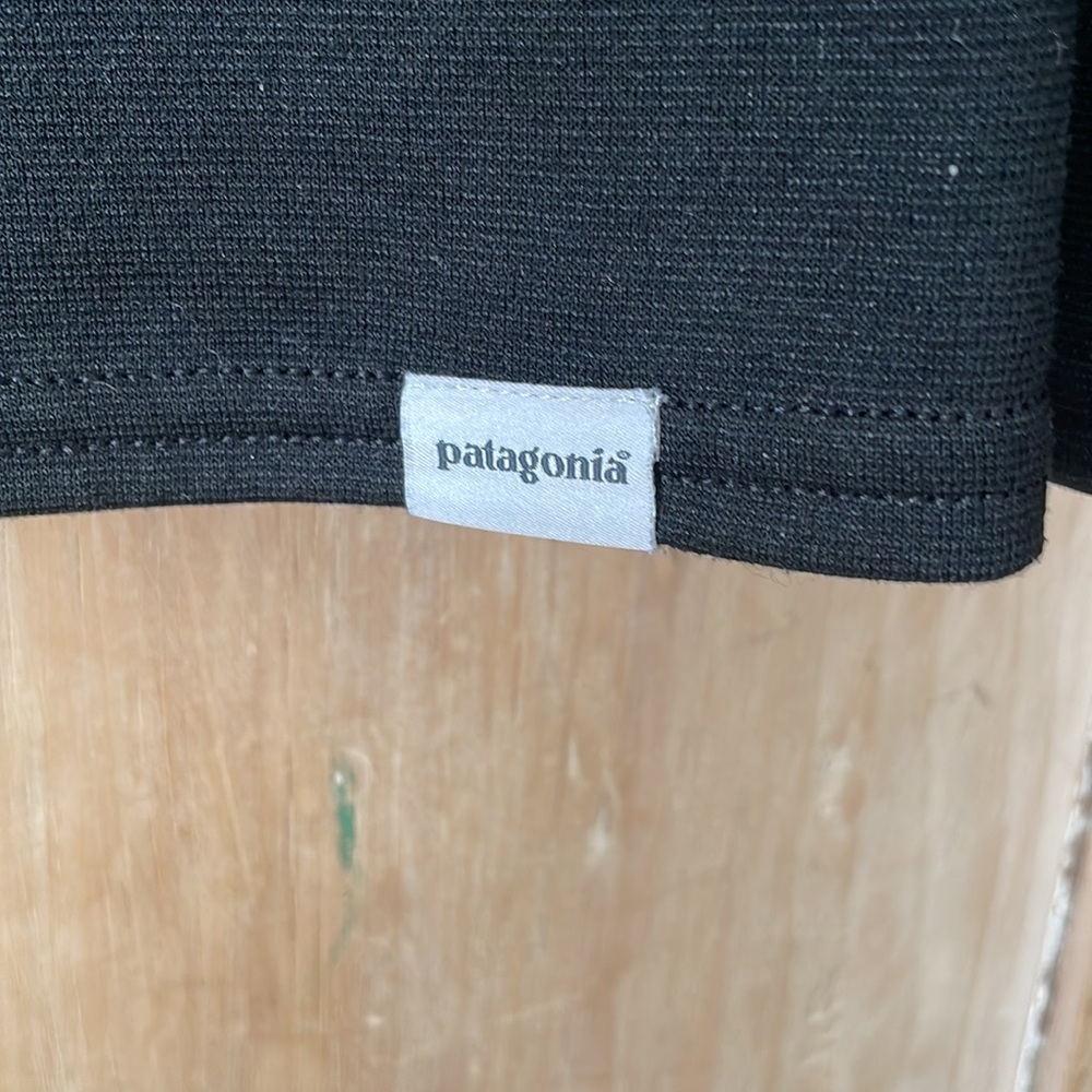 Patagonia Women’s Capilene Mid Weight Quarter Zip… - image 2